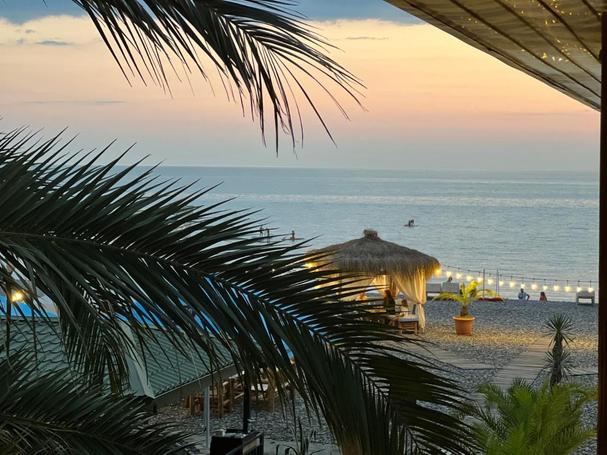 Kvariati Palma Hotel Екстериор снимка